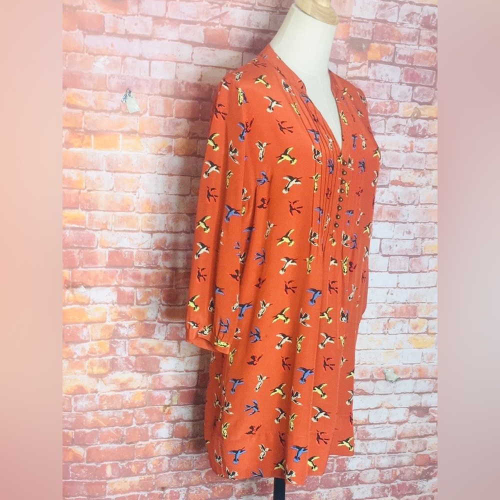 Fossil 100% silk Orange Bird-Print V-Neck Tunic Top